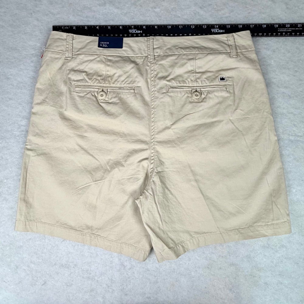 Crown & Ivy Caroline Shorts Womens 10 Pebble Beige 7 Inch Inseam Classic Fit NWT - Picture 2 of 7